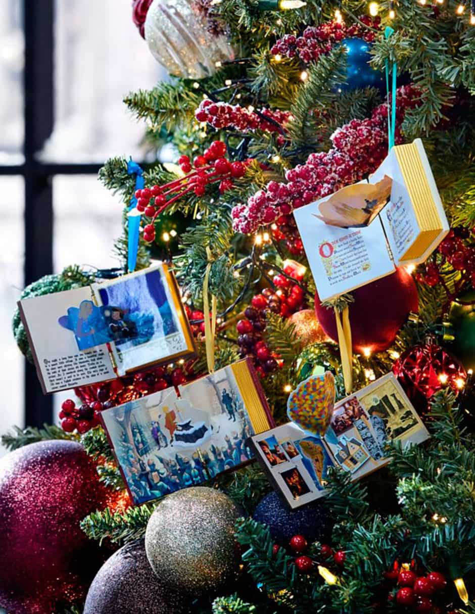 Ornamento navideño libro Up